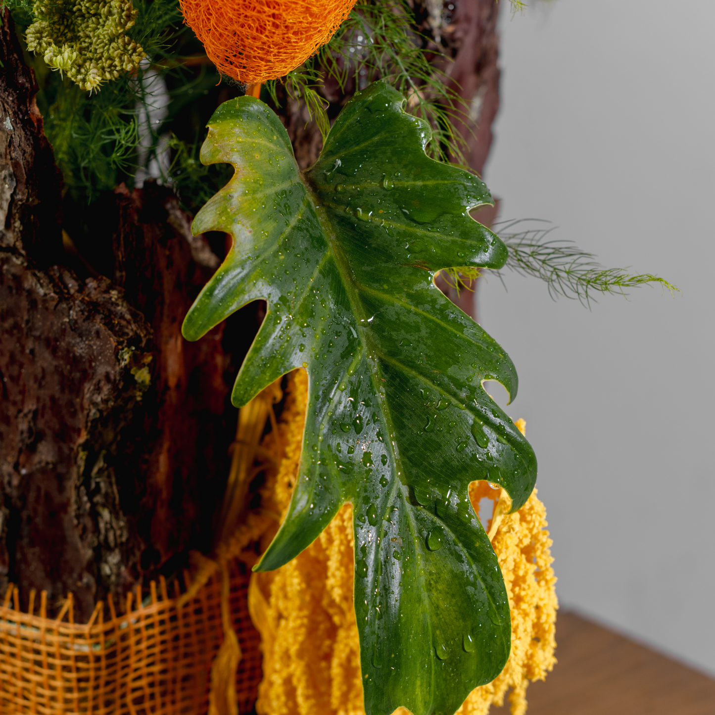 Arranjo Floral "Floresta de Outono"