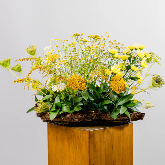 Arranjo Floral "Clareira ao Amanhecer"