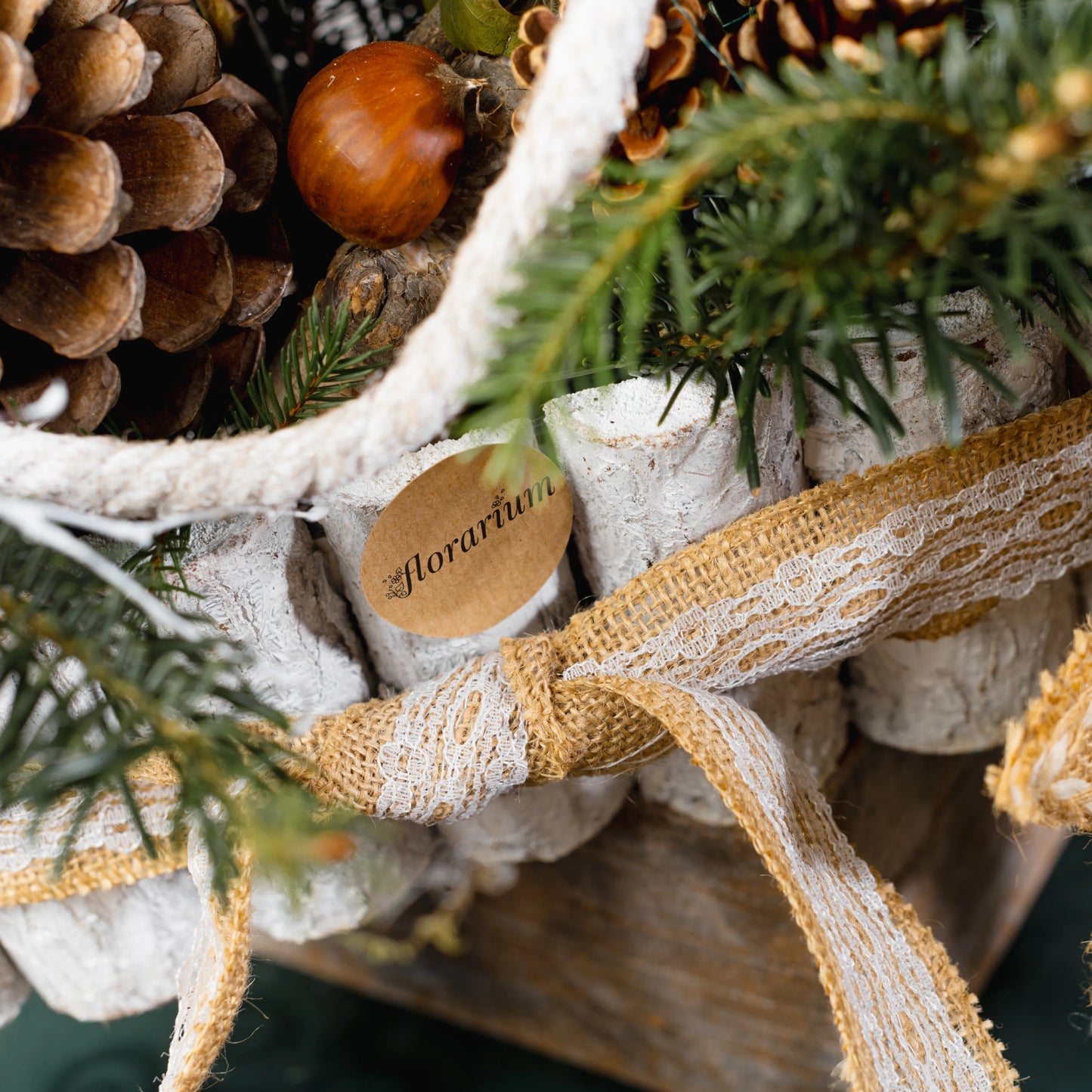 Arranjo Natal "Cesto de Encantos Invernais"