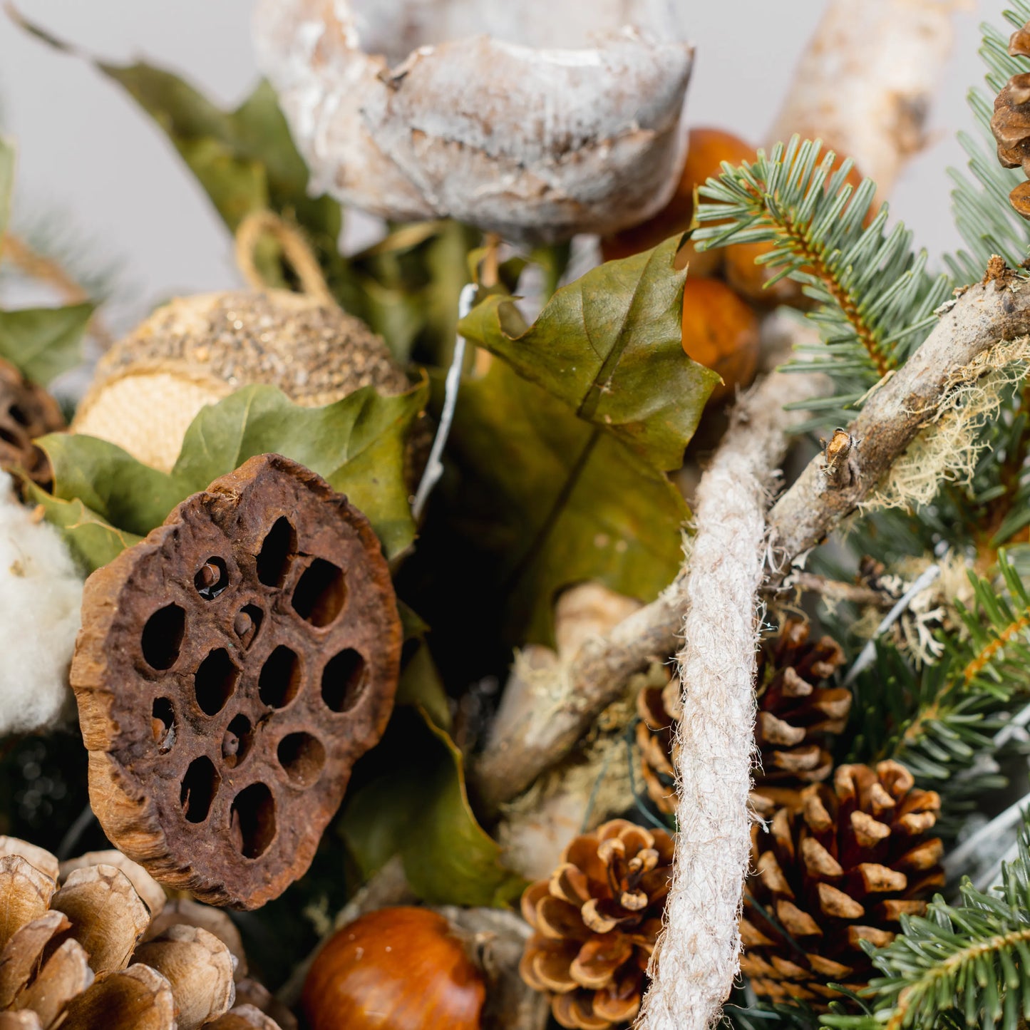 Arranjo Natal "Cesto de Encantos Invernais"