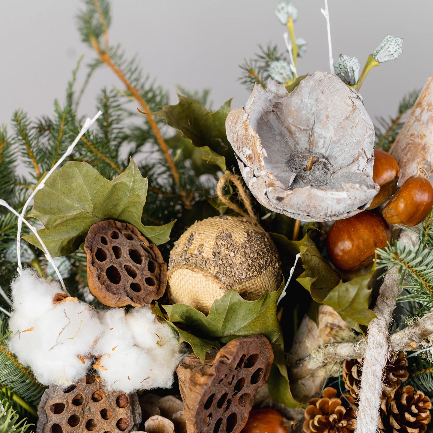 Arranjo Natal "Cesto de Encantos Invernais"