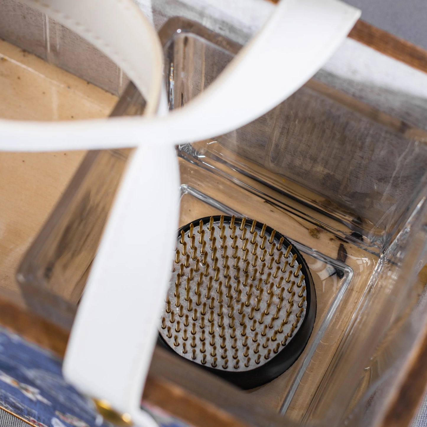 Caixa Azul Com Flores