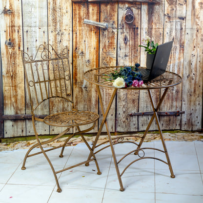 Round Garden Table